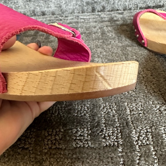 Burberry leather wooden slides - Picture 6 of 7